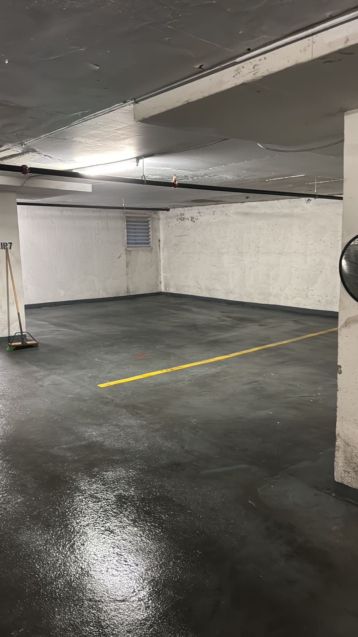 Concrete pillar restoration