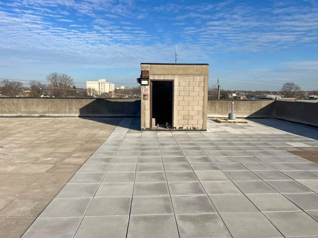 Commercial roof repair